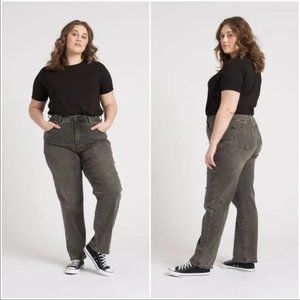 Universal Standard Donna High Rise Curve Straight Leg 27" Stonewash Black Jeans